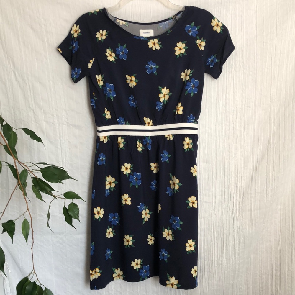 OLD NAVY girls SZ XL 14 summer dress navy & floral pattern w/ white waist